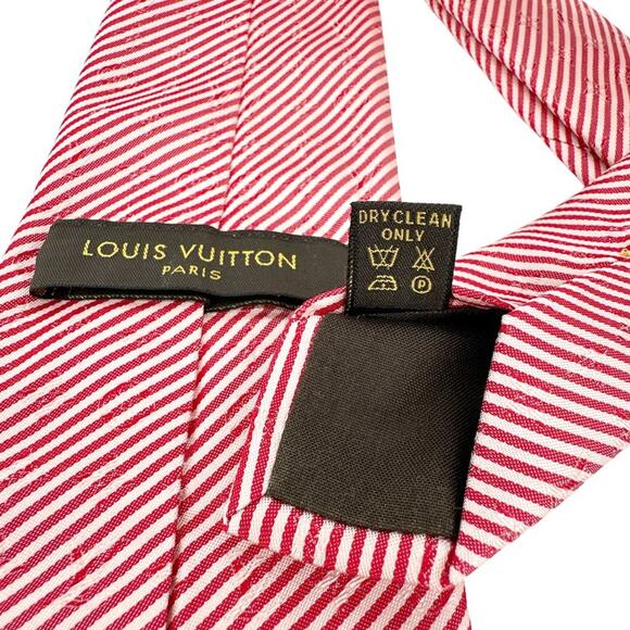 LOUIS VUITTON Monogram Diagonal Tie in Red - Picture 6 of 10
